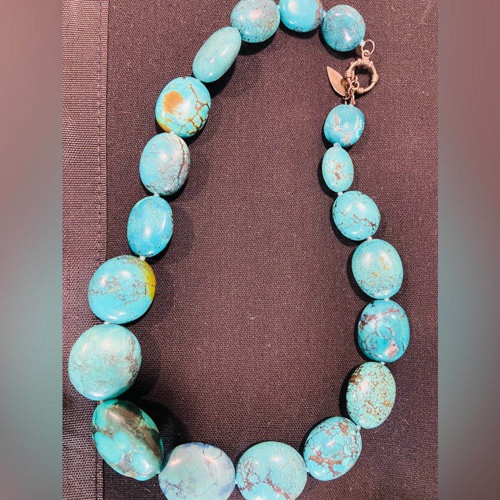 Beautiful blue tone Stone western necklace
